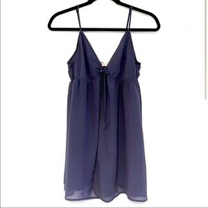 Victoria’s Secret indigo bow tie front v-cut open-front negligee